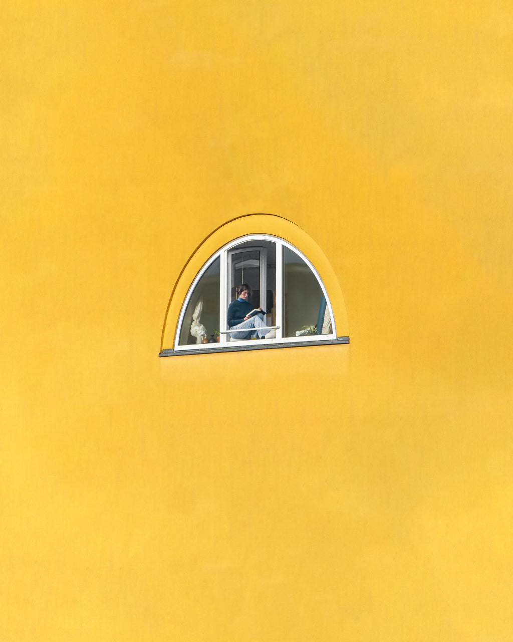 Lonely in Yellow